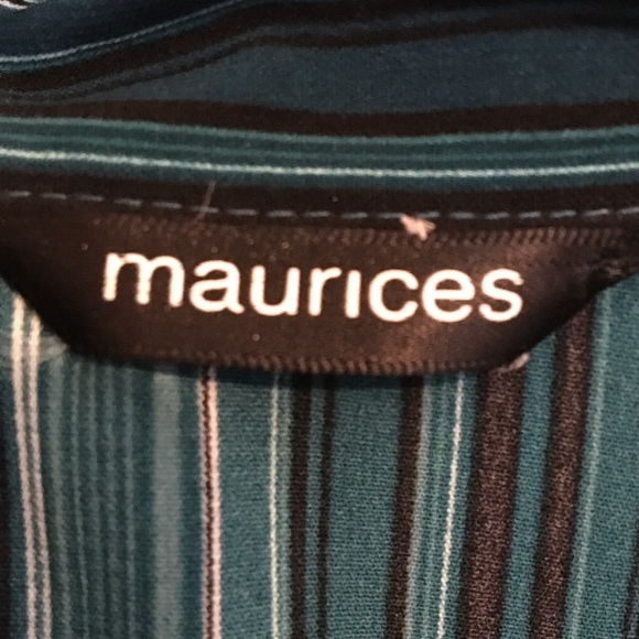 EUC. Striped button down. Maurice’s Size M JR - Picture 3 of 5